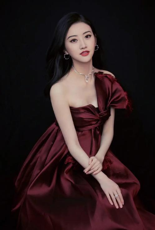 天涯爆料景甜视频大全集,景甜私密视频大全集揭秘  第2张